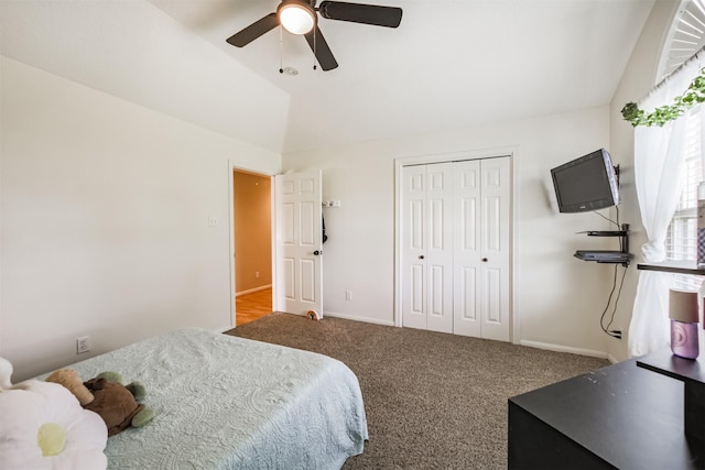 4222 Skylane Rd, Beach City, TX 77523 - bedroom featuring vaulted ceiling, carpet flooring, a closet, a ceiling fan, and baseboards
