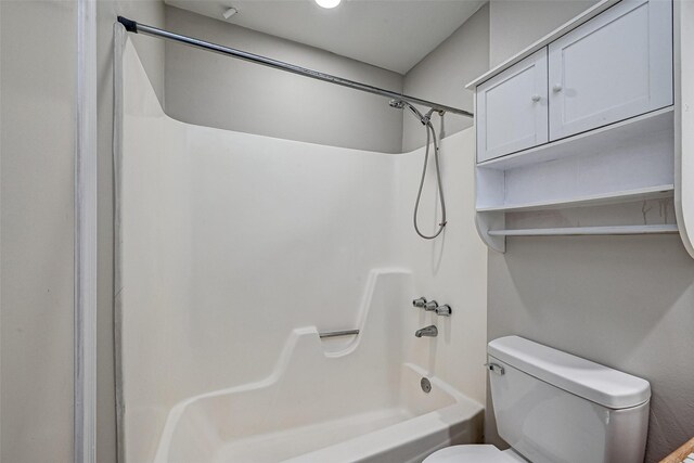 2011 Converse St, Houston, TX 77006 - full bathroom with toilet and washtub / shower combination