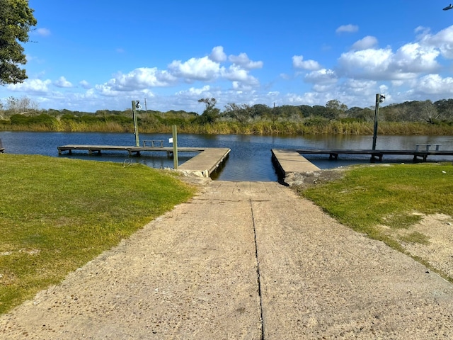 163 Osprey St, Palacios, TX 77465