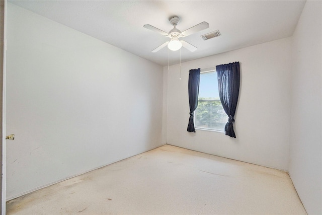 8202 Caddo Rd, Houston, TX 77078 - carpeted spare room featuring a ceiling fan