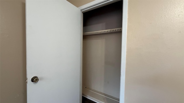702 Meadowglen Dr, Baytown, TX 77521 - view of closet