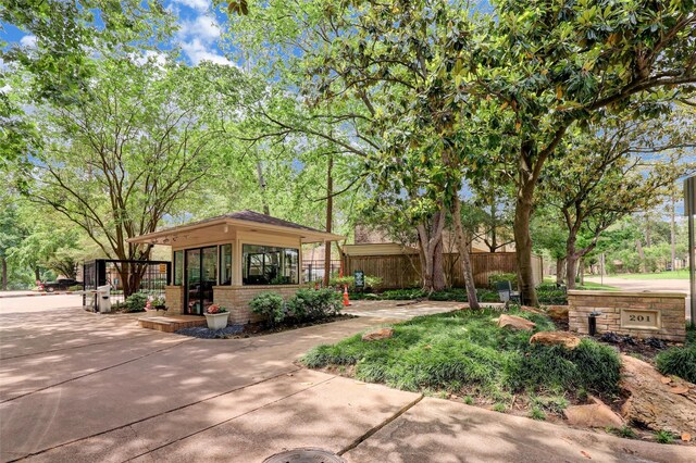 201 Vanderpool Ln Unit 80, Houston, TX 77024 - photo 36