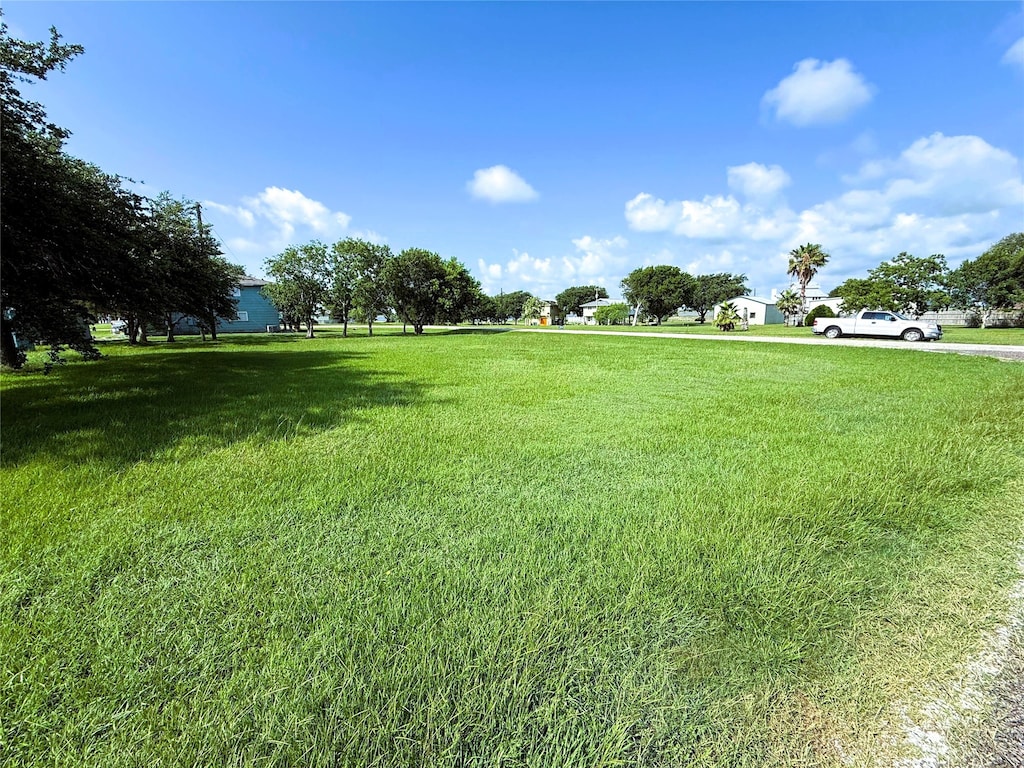 00 Swallow Ct, Palacios, TX 77465