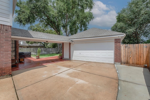 939 Mulberry Ridge Way, Houston, TX 77062 - garage with driveway