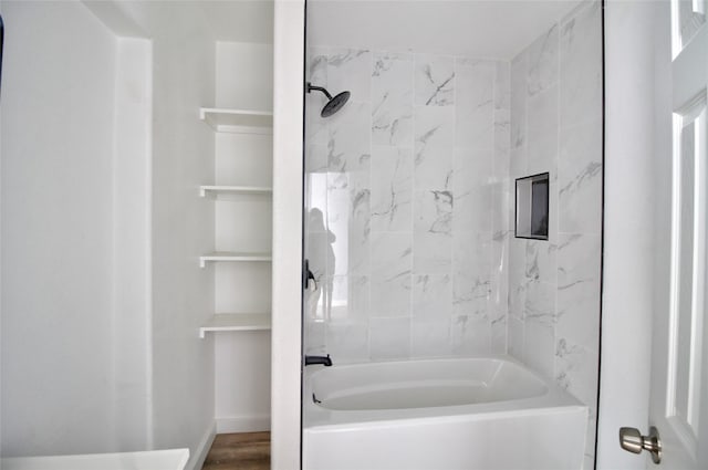 322 Montrose St, Lufkin, TX 75901 - full bath with shower / bathtub combination