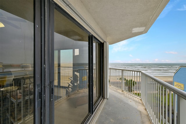 7700 Seawall Blvd Unit 512, Galveston, TX 77551 - balcony with view of water and beach