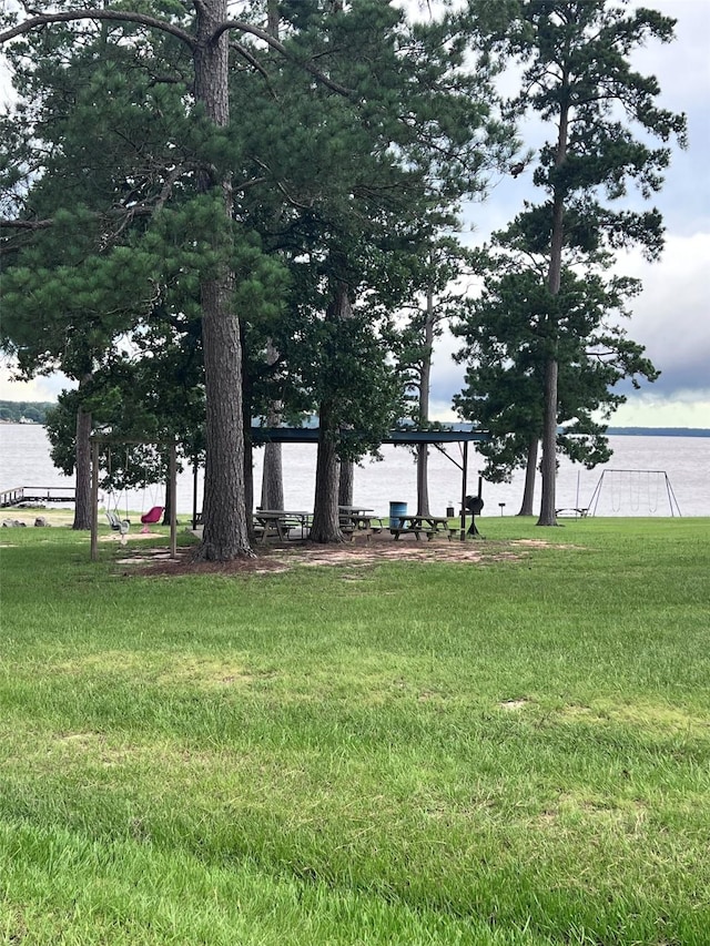 147 Pine Trl, Trinity, TX 75862