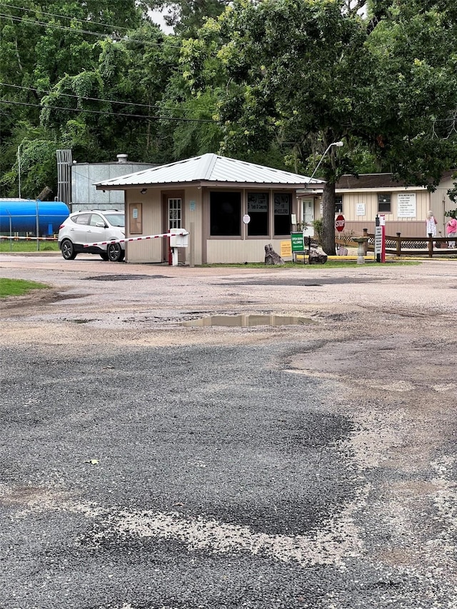 147 Pine Trl, Trinity, TX 75862