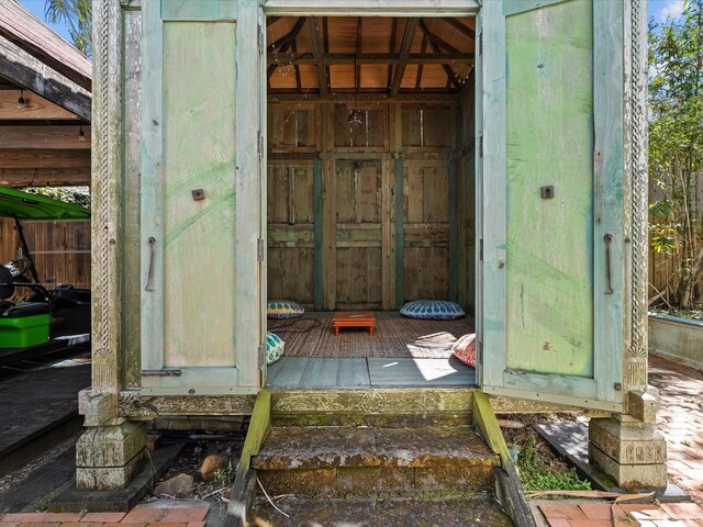 1014 20th St, Galveston, TX 77550 - view of property entrance