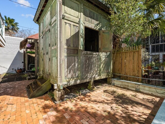 1014 20th St, Galveston, TX 77550 - view of property exterior with a patio