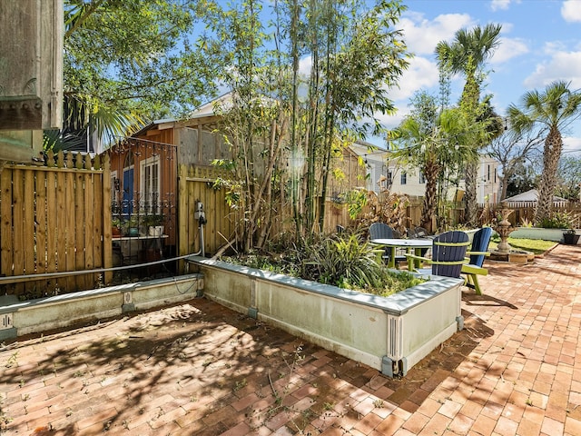 1014 20th St, Galveston, TX 77550 - view of patio