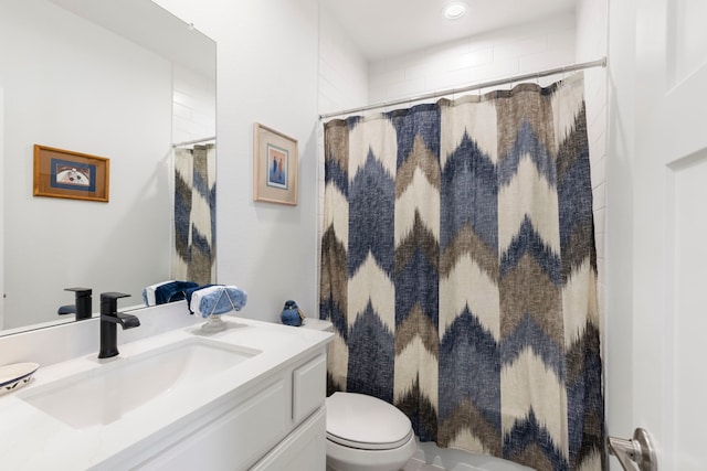 12211 Grey Plover Ct, Conroe, TX 77304 - full bath with vanity and shower / bath combo with shower curtain