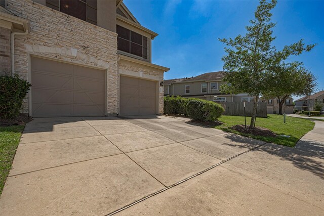 16012 Summerville Lake Dr, Tomball, TX 77377 - photo 3