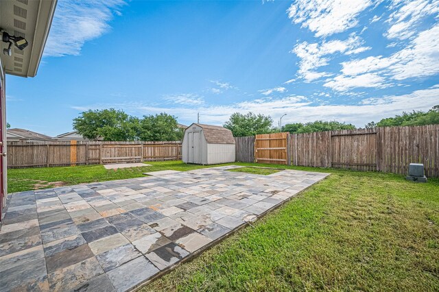 28861 Llano River Loop, Spring, TX 77386 - view of yard with a patio