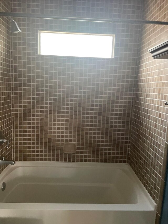 1100 Clayton Ln, Austin, TX 78723 - full bathroom featuring shower / tub combination