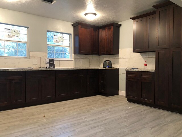 3031 Groton Dr, Houston, TX 77051 - photo 2