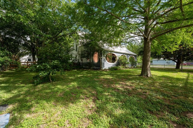 315 Walnut St, New Ulm, TX 78950 - photo 28