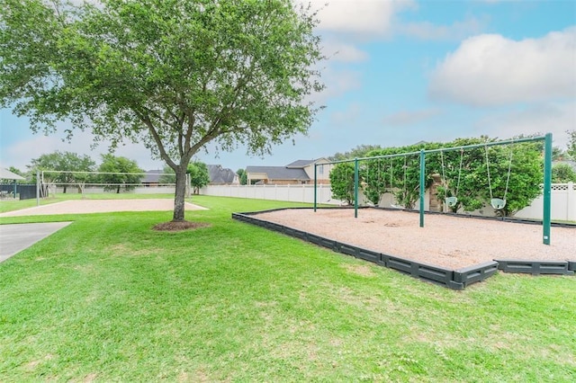 2627 Old River Ln, Richmond, TX 77406 - view of home's community featuring volleyball court
