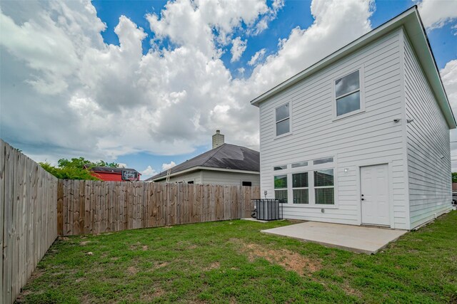 4116 Alvin St, Houston, TX 77051 - back of property with a patio area and a fenced backyard