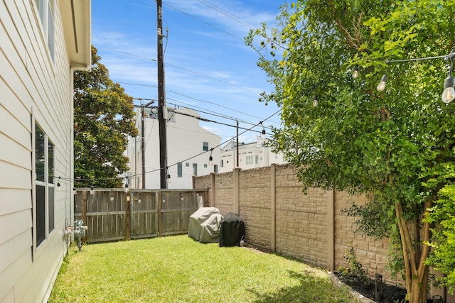 1765 Aden Dr, Houston, TX 77003 - view of fenced backyard