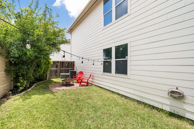 1765 Aden Dr, Houston, TX 77003 - view of yard featuring a fire pit