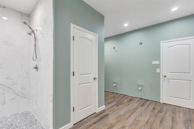 332 County Road 3567, Cleveland, TX 77327 - hallway featuring wood finished floors and recessed lighting