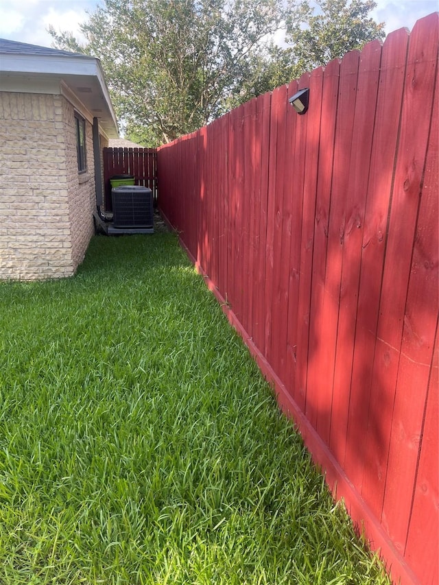 15426 W Ritter Cir, Houston, TX 77071 - view of yard featuring central air condition unit