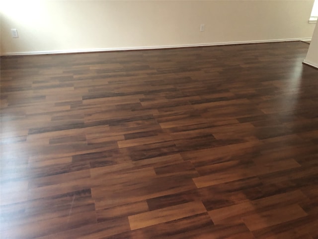 2726 Maybrook Hollow Ln, Houston, TX 77047 - detailed view of wood finished floors and baseboards