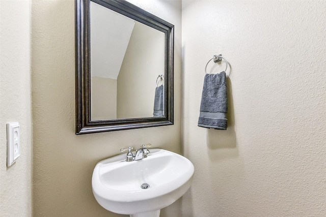 2231 Water Way, Seabrook, TX 77586 - bathroom featuring a sink
