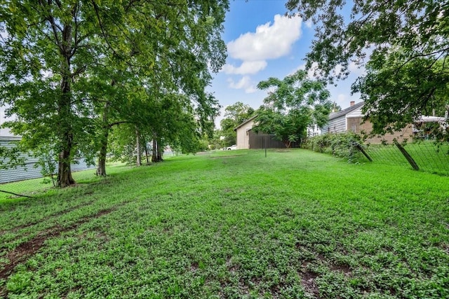 1604 S Austin St, Brenham, TX 77833 - view of yard
