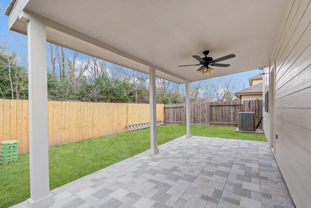1610 Thornhollow Dr, Houston, TX 77014 - photo 31