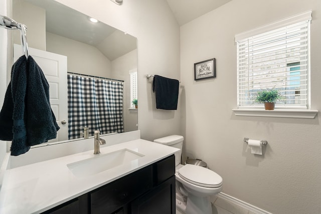 4138 Watson Dr, Rosharon, TX 77583 - bathroom featuring toilet, lofted ceiling, vanity, curtained shower, and baseboards