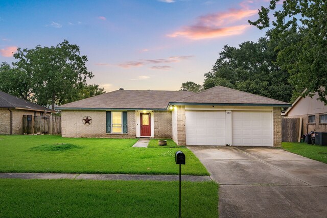 2814 Mayflower Landing Ct, Webster, TX 77598 - photo 1