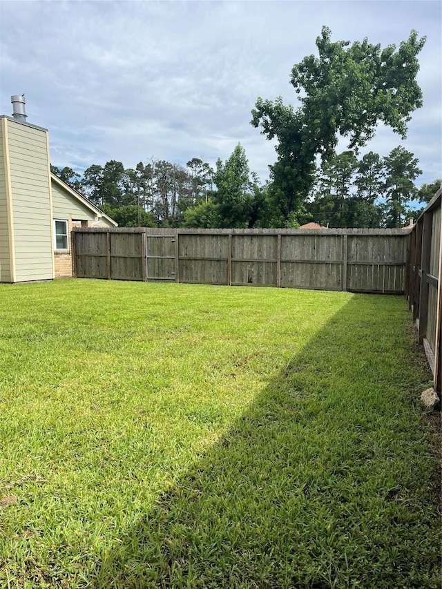 13031 Crystal Cove Dr, Houston, TX 77044 - view of fenced backyard