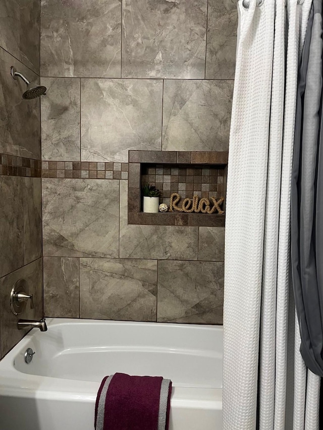 13031 Crystal Cove Dr, Houston, TX 77044 - bathroom with shower / tub combo