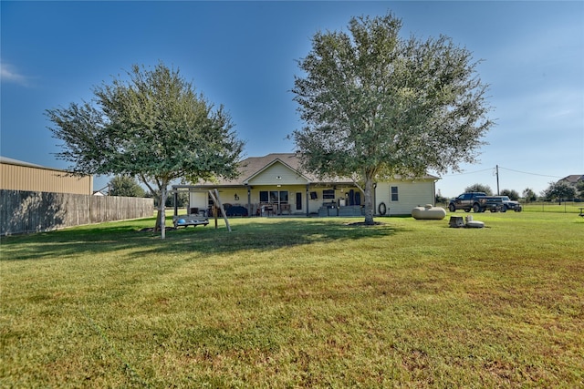3077 Dees Cir, Sealy, TX 77474 - rear view of property with covered porch