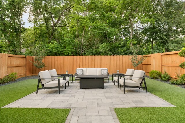4926 Wunder Way, Houston, TX 77069 - view of patio / terrace with outdoor lounge area