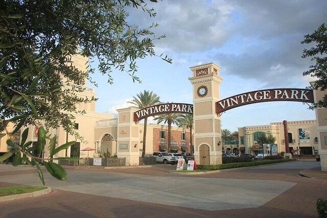 4926 Wunder Way, Houston, TX 77069 - view of building exterior
