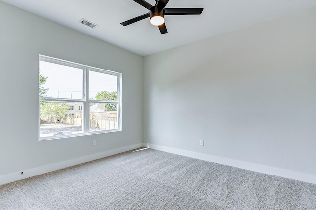 5407 Lee St, Houston, TX 77020 - spare room with carpet flooring and a ceiling fan