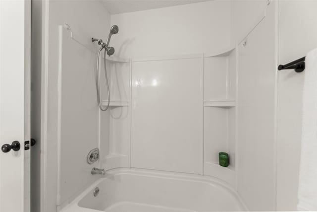 8101 Amelia Rd Unit 106, Houston, TX 77055 - bathroom with shower / tub combination