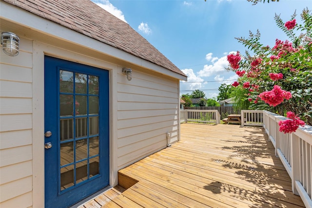 719 Shaver St, Pasadena, TX 77506 - view of deck