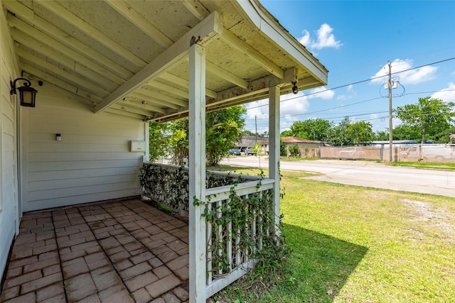 719 Shaver St, Pasadena, TX 77506 - view of patio