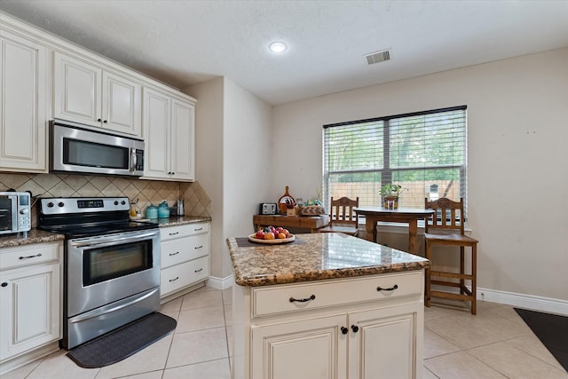 2422 Hollywood Ave, Liberty, TX 77575 - photo 11