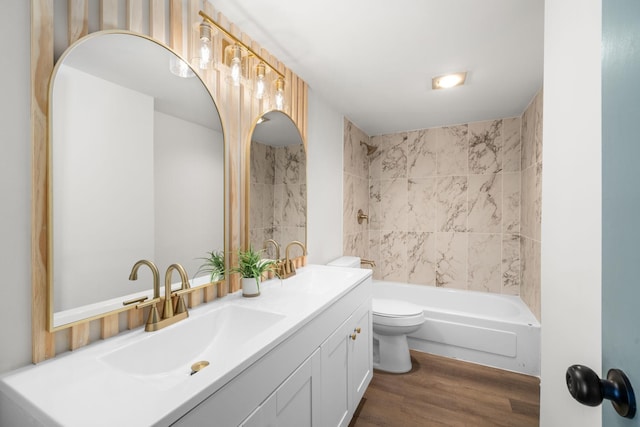 14703 Barryknoll Ln Unit 26, Houston, TX 77079 - full bath with vanity, wood finished floors, and shower / washtub combination