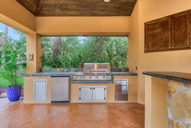 9814 Cape Breeze Dr, Houston, TX 77070 - view of patio