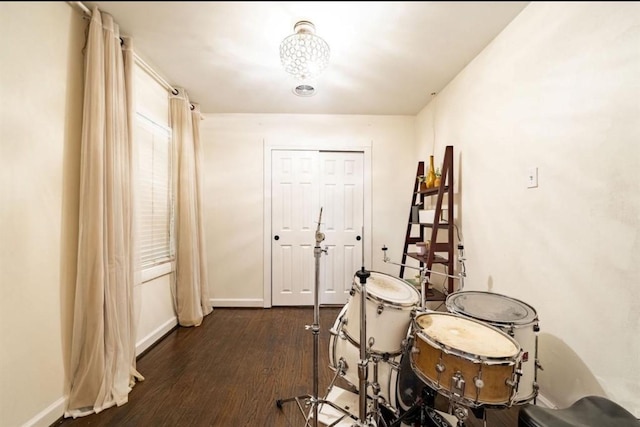 10305 Bassoon Dr, Houston, TX 77025 - playroom featuring wood finished floors and baseboards