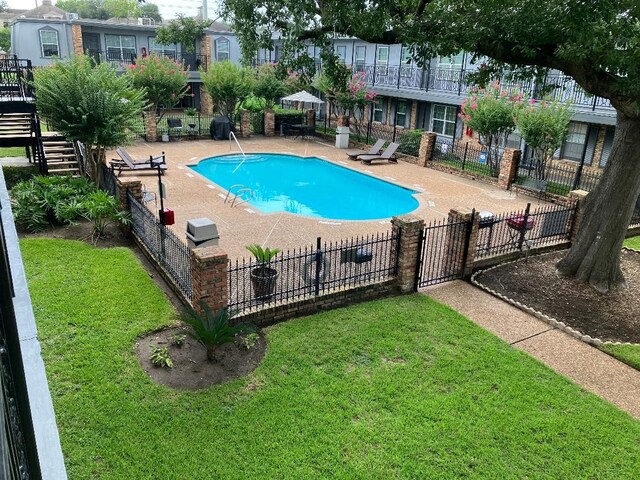 3131 SW Fwy Unit 49, Houston, TX 77098 - photo 17