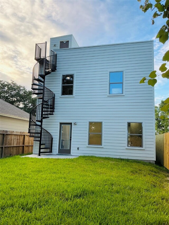 863 Dolly Wright St, Houston, TX 77088 - back of house featuring stairway