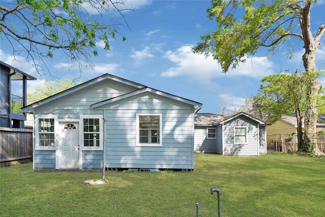 11423 Raincove Dr, Houston, TX 77016 - view of rear view of house
