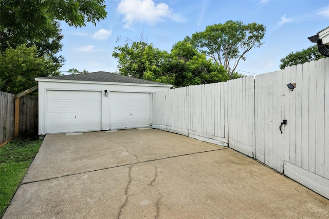 10718 Chevy Chase Dr, Houston, TX 77042 - view of detached garage